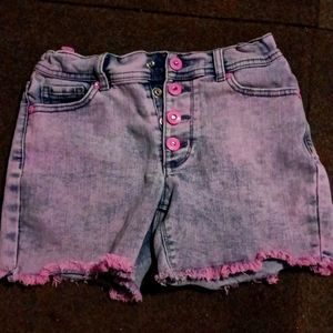 Girls pink jean shorts